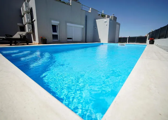 Apartments Lulic